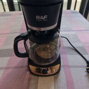 Machine à Café RAF R.139 – 1,8L | 900W | 12 Tasses | Anti-Goutte | Filtre Permanent | NEUVE